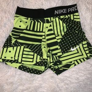 Nike Pro Bikers